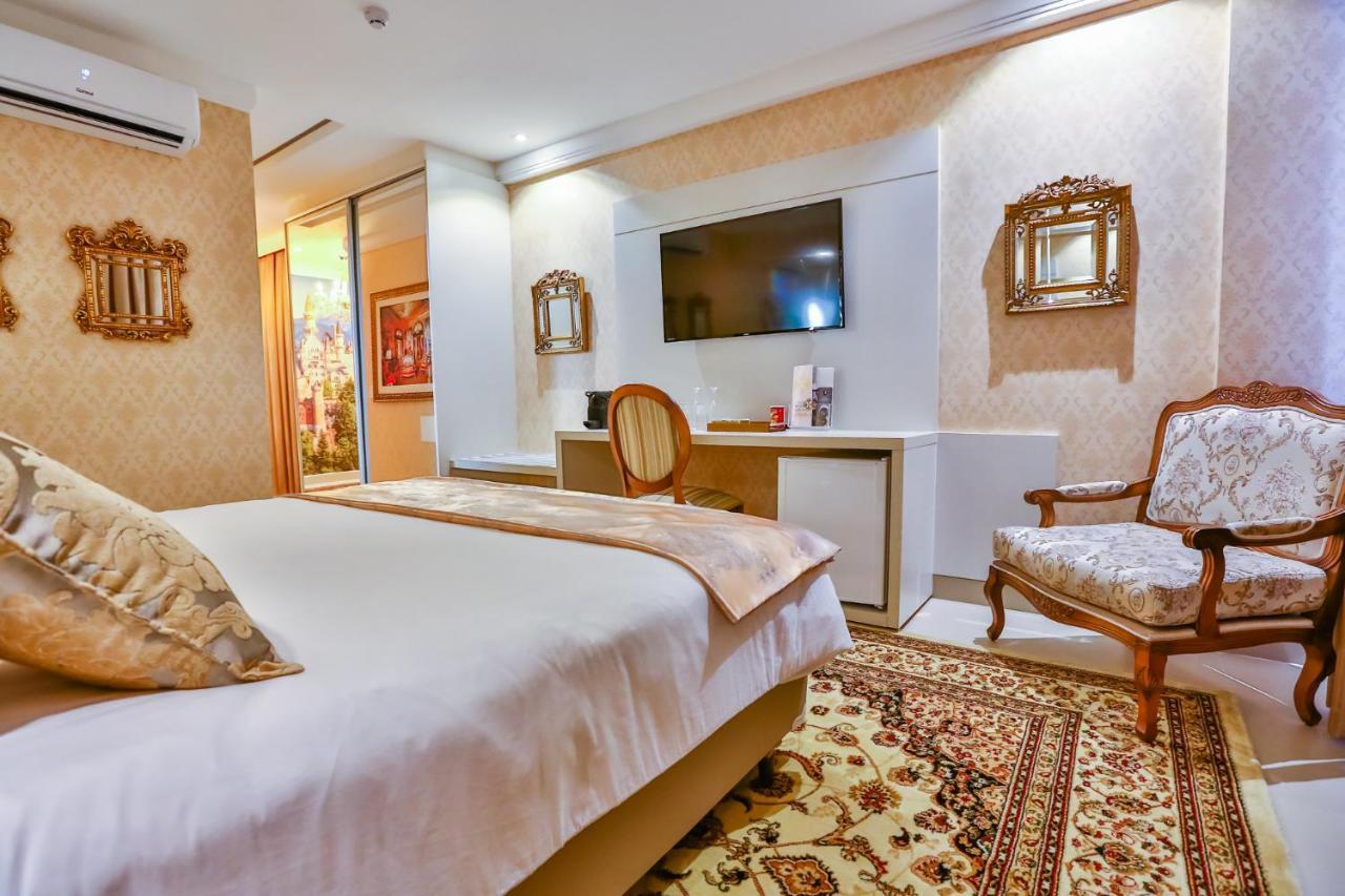 Golden Lis Hotel Boutique جويانيا المظهر الخارجي الصورة Deluxe Room
