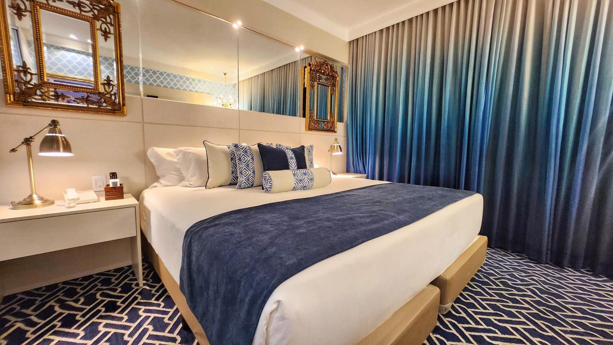 Golden Lis Hotel Boutique جويانيا المظهر الخارجي الصورة A bedroom at the hotel